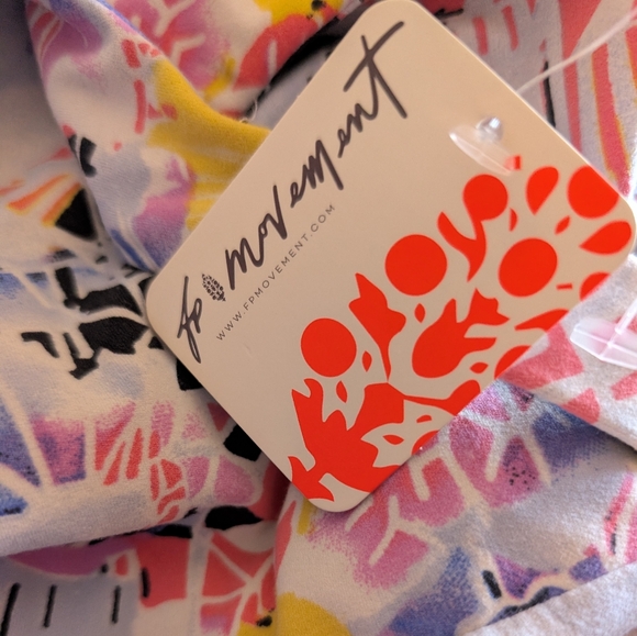 Free People Movement Mystic Floral Women's Tank Top, Cool, Large, NWT - Picture 3 of 3